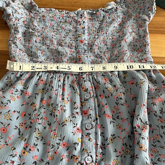 Sky and Sparrow dress
Excellent Condition - Picture 9 of 9